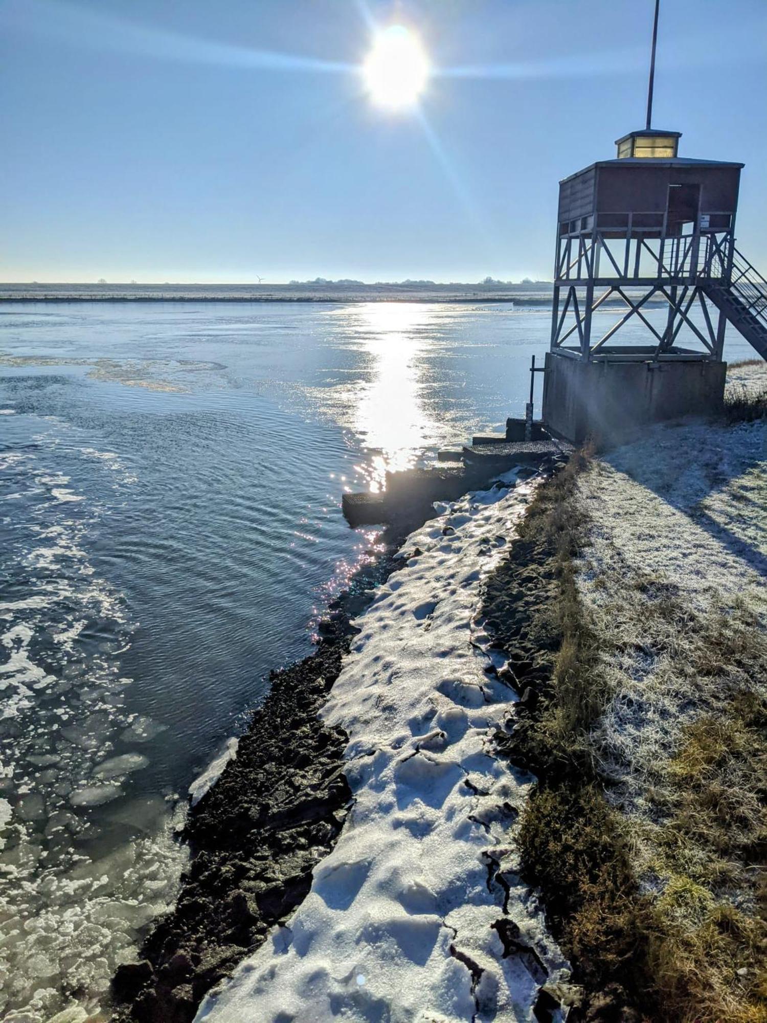 Drei-Insel-Blick Neßmersiel Kültér fotó